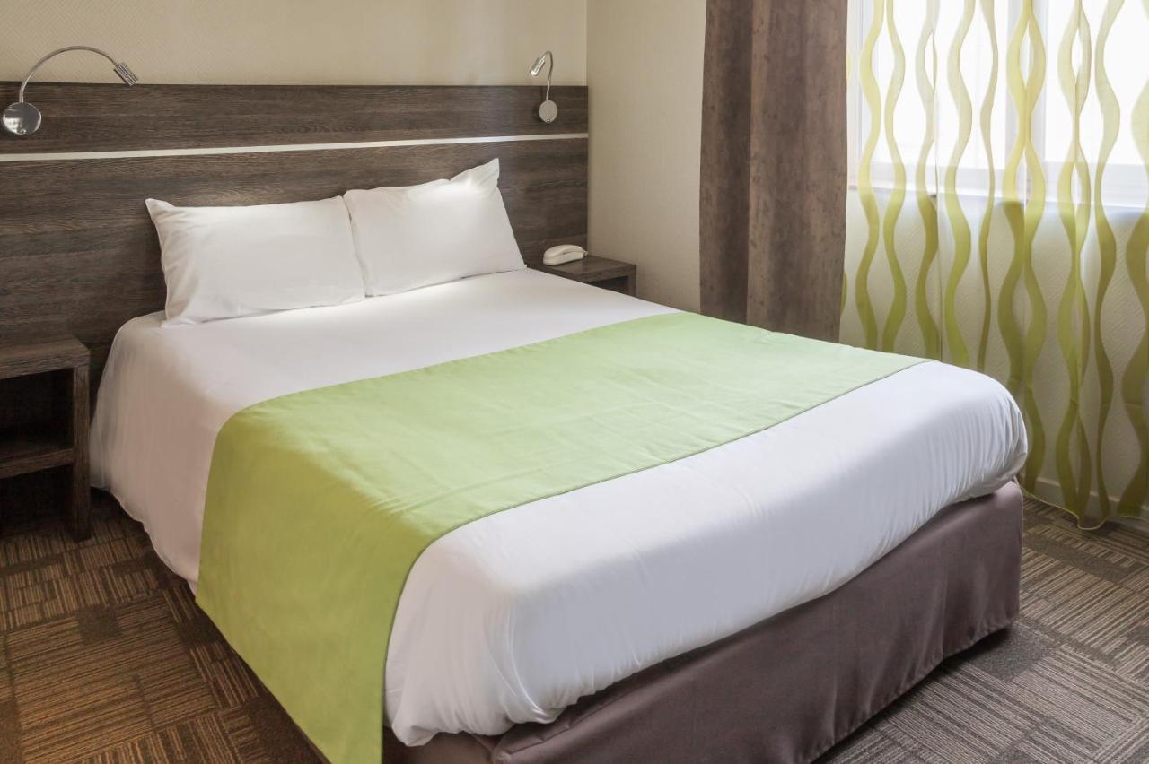 Logis Hotel Les Voyageurs Lezoux Экстерьер фото